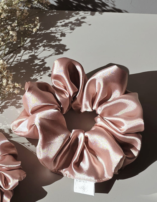 Rosé Blush - Scrunchie de Cetim Rose