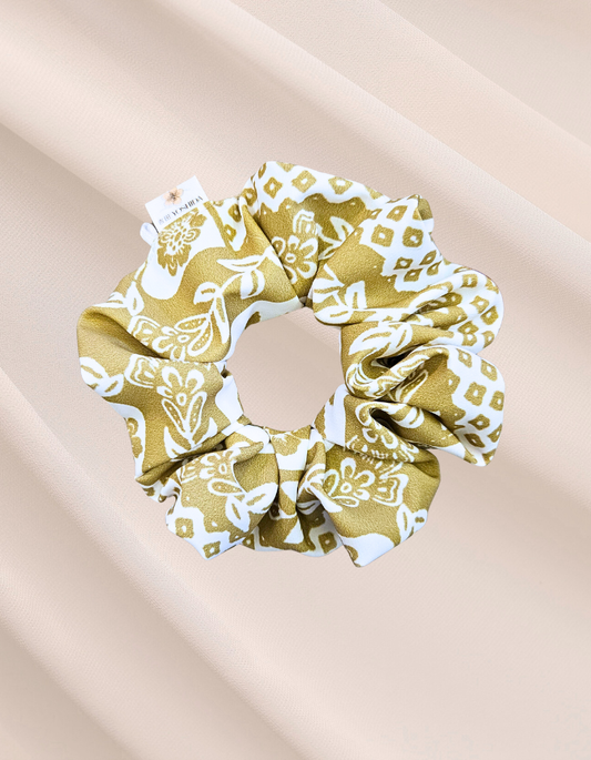 Jardim Oliva - Scrunchie de Seda Estampado