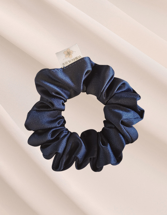 Marino Mini - Scrunchie de Cetim Azul Petróleo