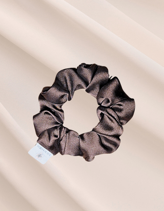 Cacau Mini - Scrunchie de Seda Marrom