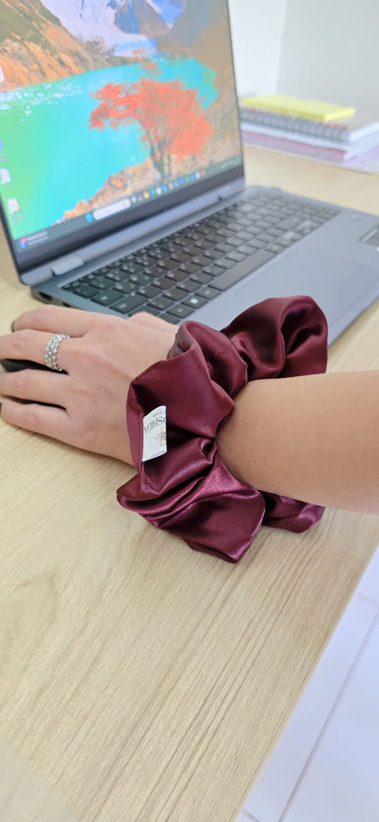 Scrunchie de Cetim Vinho - Rubra